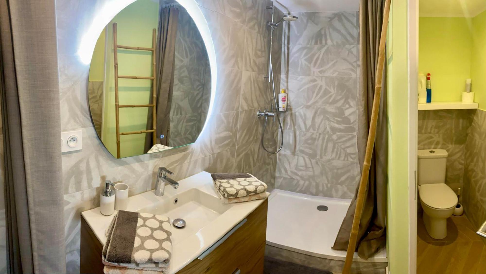Spacieux Duplex, Vue Mer Et Belle Terrasse Hyères Kültér fotó